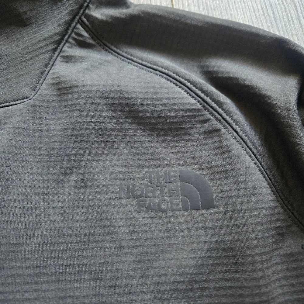 The North Face Mens Large Charcoal Grey Full Zip Grid Fleece Jacket Arm Pocket